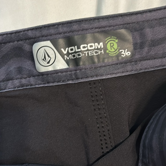 2 pairs men’s swim shorts size 36/ L - Picture 4 of 8